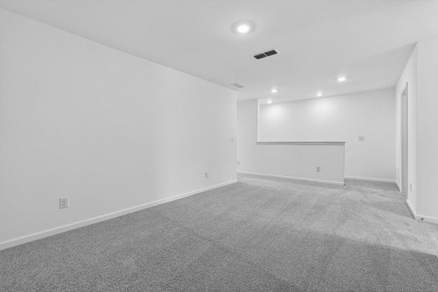 Spacious, unfurnished interior of a new home in Weatherfield, Buford (Image 31).