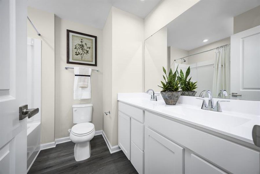 Furnished interior view inside a new home in Robin Creek, Charlotte (Image 11).