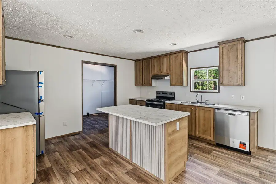 Furnished interior view inside a new home in , Cordesville (Image 7).