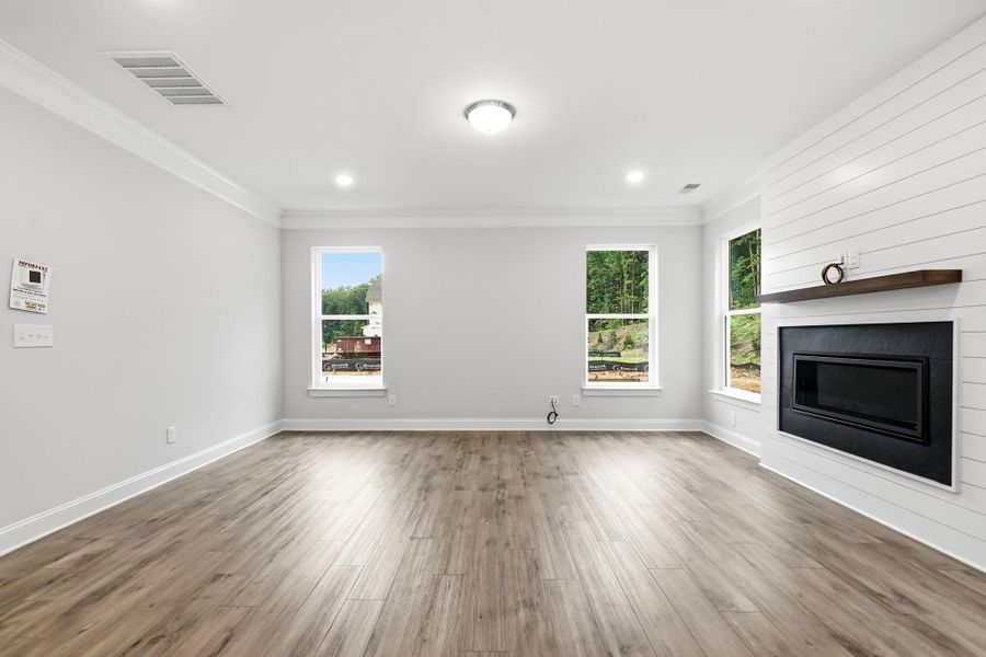 Spacious, unfurnished interior of a new home in Caldwell Forest, Charlotte (Image 20). Spacious, unfurnished interior of a new home in Caldwell Forest, Charlotte (Image 20).