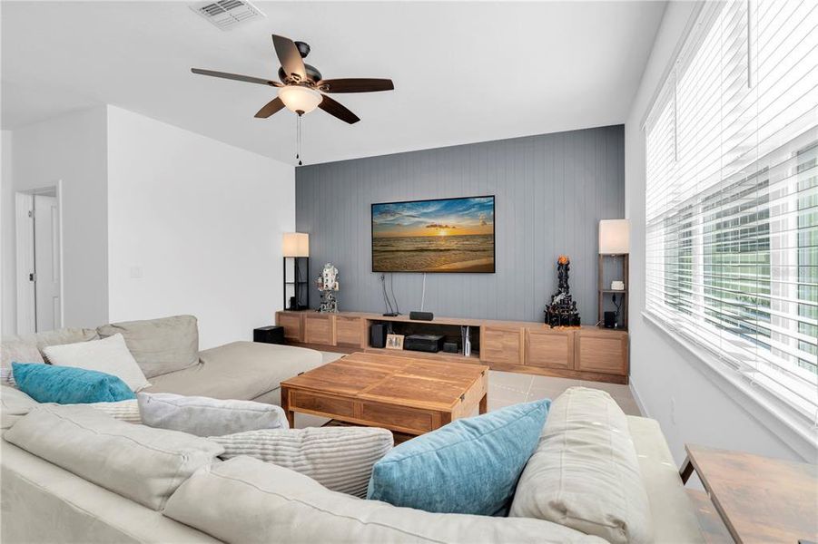 Furnished interior view inside a new home in Valleybrook, Spring Hill (Image 16).