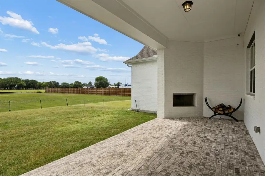 Exterior details and patio area of a home in Springside Estates, Waxahachie (Image 4). Exterior details and patio area of a home in Springside Estates, Waxahachie (Image 4).