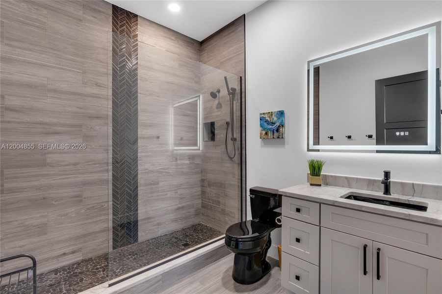 Furnished interior view inside a new home in , Cape Coral (Image 48).