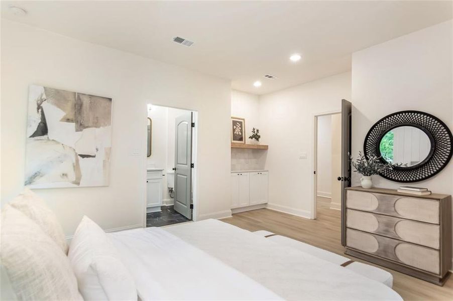 Furnished interior view inside a new home in , Atlanta (Image 29). Furnished interior view inside a new home in , Atlanta (Image 29).