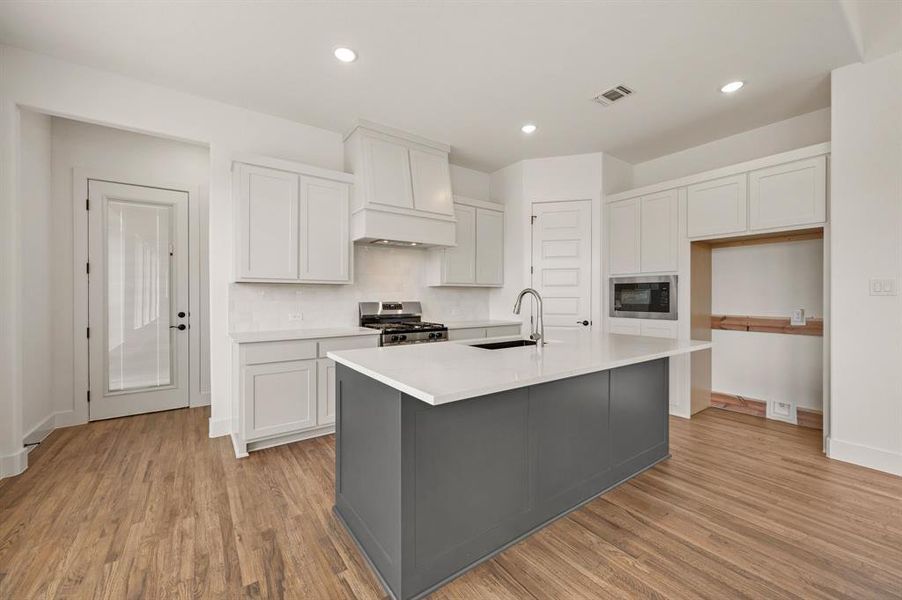 Furnished interior view inside a new home in The Resort on Eagle Mt. Lake, Fort Worth (Image 5). Furnished interior view inside a new home in The Resort on Eagle Mt. Lake, Fort Worth (Image 5).
