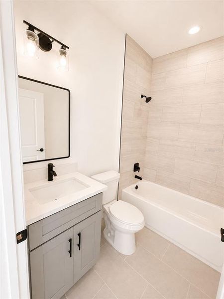 Furnished interior view inside a new home in , Kissimmee (Image 7).