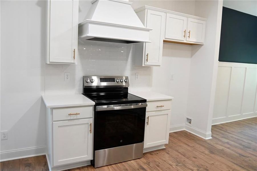 Furnished interior view inside a new home in , Villa Rica (Image 41).