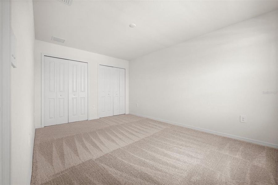 Spacious, unfurnished interior of a new home in Tuckers Cove, Punta Gorda (Image 22).