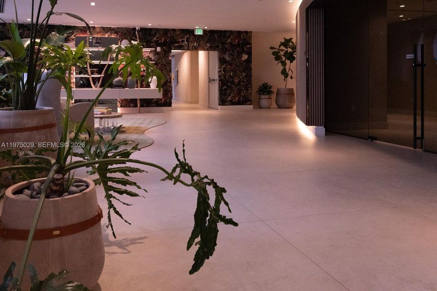 Community amenities in , Miami (Image 63).