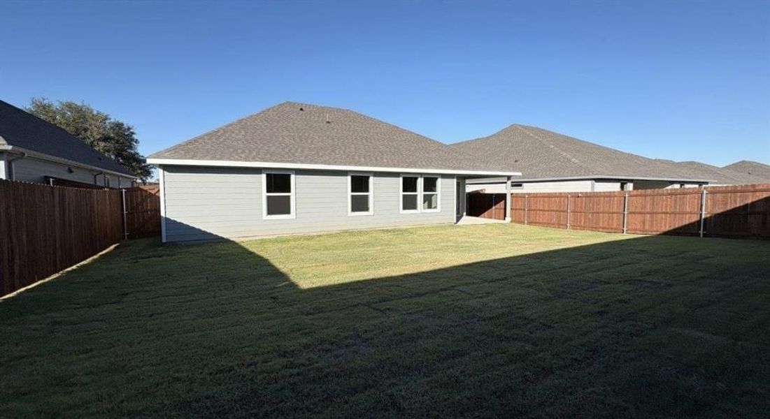 Exterior details and patio area of a home in Sandstone Estates, Granbury (Image 3). Exterior details and patio area of a home in Sandstone Estates, Granbury (Image 3).