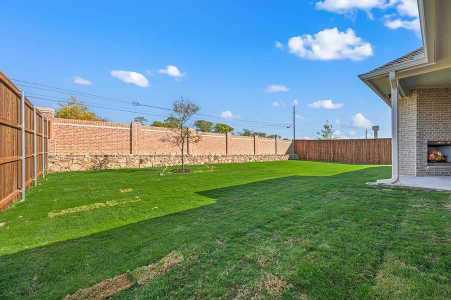 Exterior details and patio area of a home in LeTara, Haslet (Image 22).