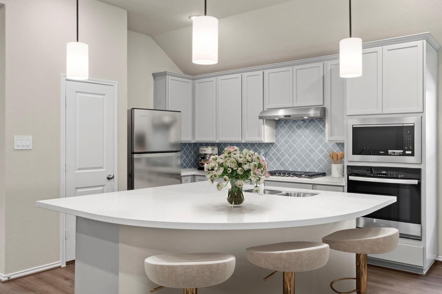 Furnished interior view inside a new home in The Highlands 45', Porter (Image 5).