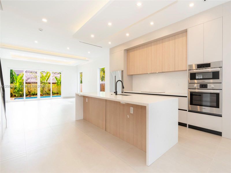 Furnished interior view inside a new home in , Fort Lauderdale (Image 11). Furnished interior view inside a new home in , Fort Lauderdale (Image 11).