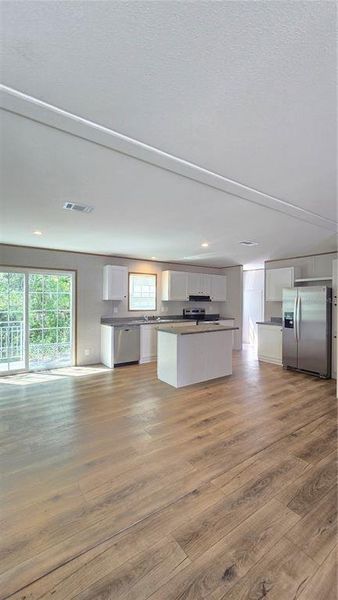 Spacious, unfurnished interior of a new home in , New Port Richey (Image 15).