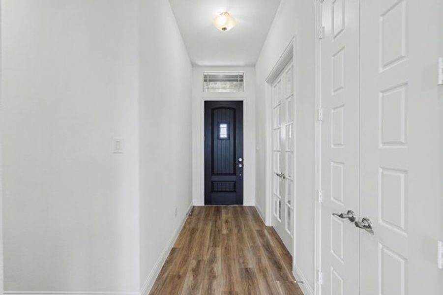 Representative unfurnished interior of a home built from the The Pear by Sumeer Homes in Stone Henge II, Sanger (Image 17). Representative unfurnished interior of a home built from the The Pear by Sumeer Homes in Stone Henge II, Sanger (Image 17).