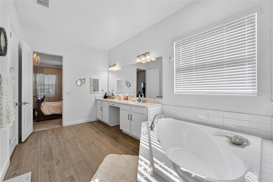 Furnished interior view inside a new home in , Wimauma (Image 47). Furnished interior view inside a new home in , Wimauma (Image 47).