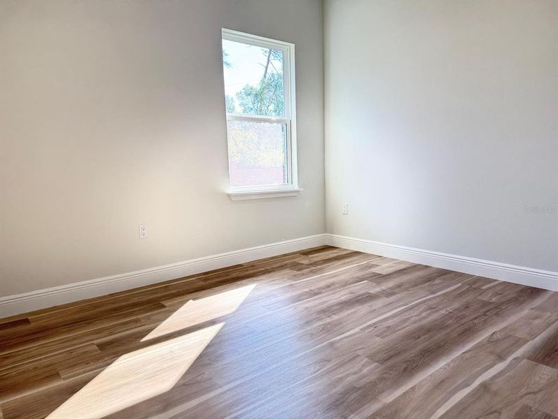 Spacious, unfurnished interior of a new home in , Ocala (Image 30).