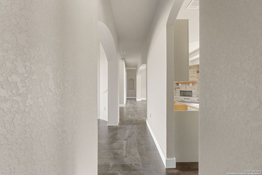 Spacious, unfurnished interior of a new home in , Adkins (Image 19).