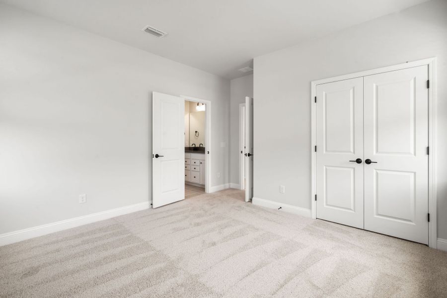 Spacious, unfurnished interior of a new home in Heartwood, Richmond Hill (Image 36).