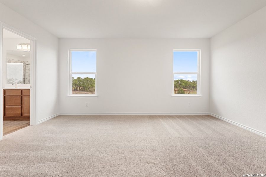 Spacious, unfurnished interior of a new home in Woodside Farms, Seguin (Image 25).