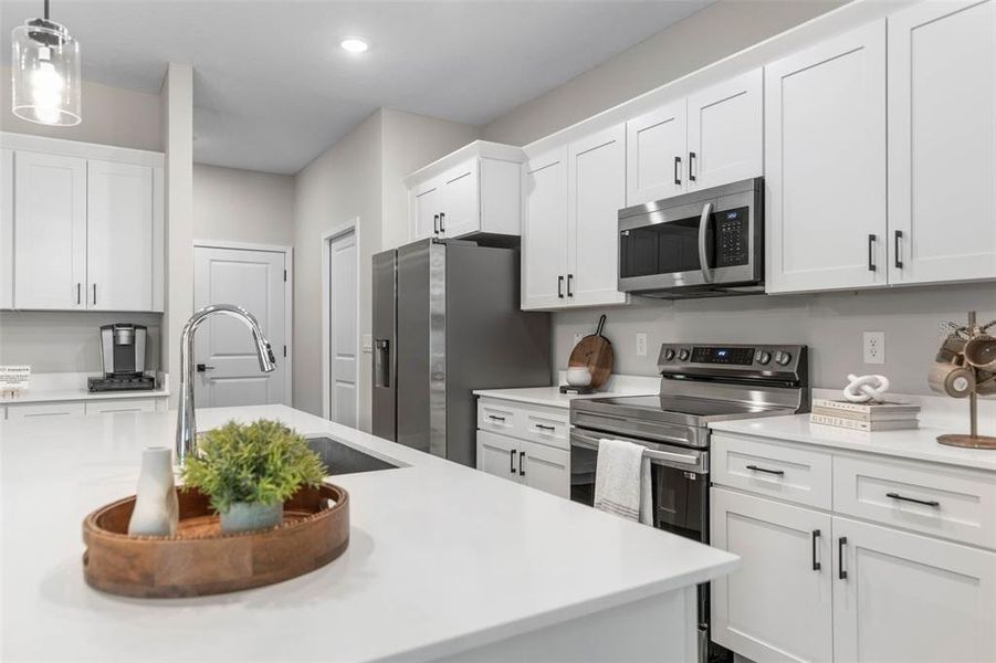 PHOTO IS VIRTUALLY STAGED