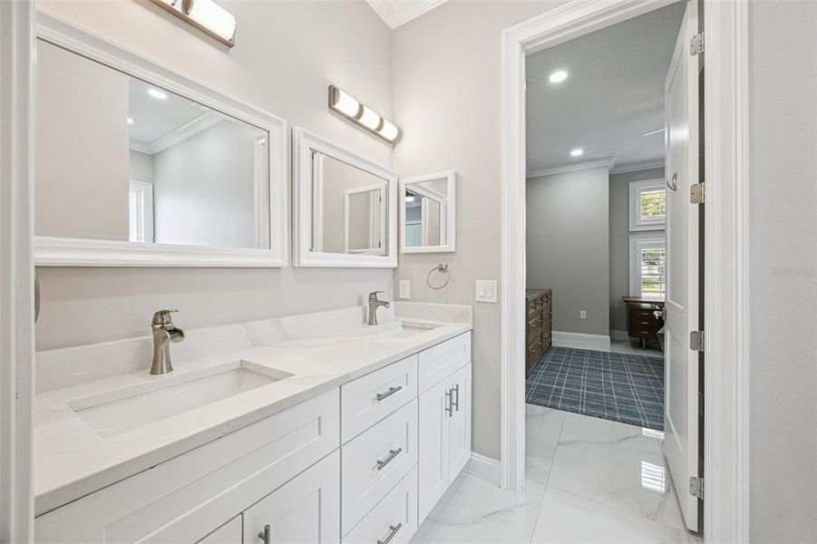 Furnished interior view inside a new home in , Clermont (Image 10).