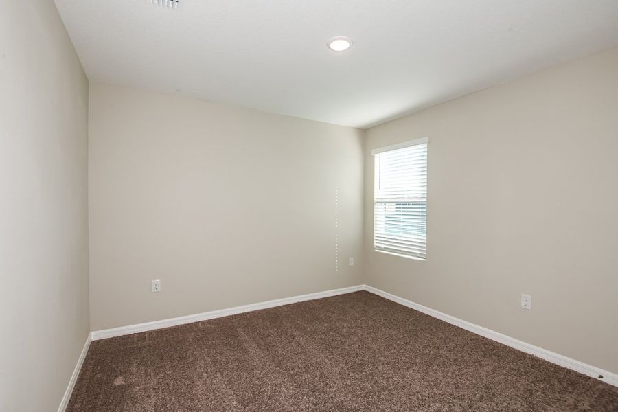 Spacious, unfurnished interior of a new home in Crosswinds, Haines City (Image 22).