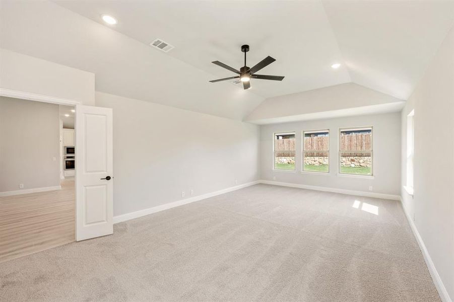Spacious, unfurnished interior of a new home in Maplewood, Glenn Heights (Image 27). Spacious, unfurnished interior of a new home in Maplewood, Glenn Heights (Image 27).