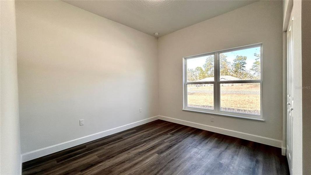 Spacious, unfurnished interior of a new home in , Ocala (Image 20).