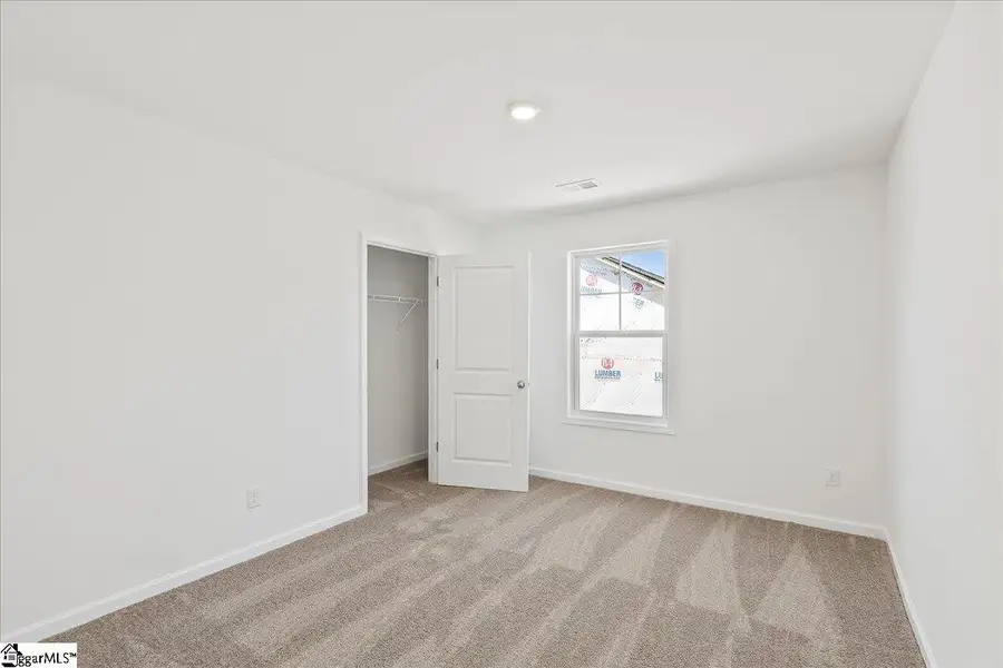 Spacious, unfurnished interior of a new home in Halton Oaks, Spartanburg (Image 23). Spacious, unfurnished interior of a new home in Halton Oaks, Spartanburg (Image 23).