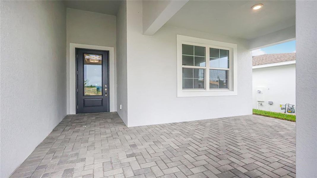 Exterior details and patio area of a home in Cresswind at Hammock Oaks, Lady Lake (Image 4). Exterior details and patio area of a home in Cresswind at Hammock Oaks, Lady Lake (Image 4).