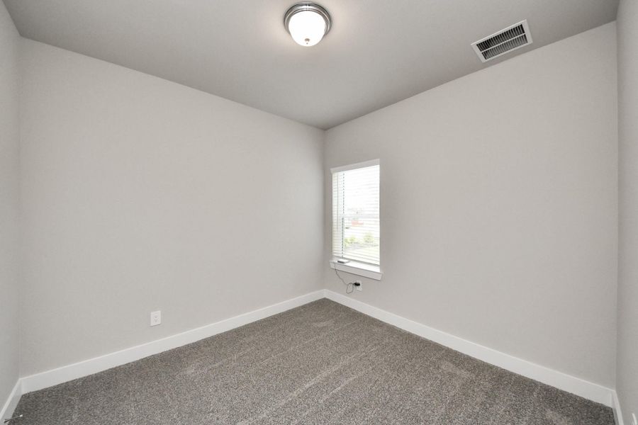 Spacious, unfurnished interior of a new home in Sorella: Signature Collection, Tomball (Image 21).