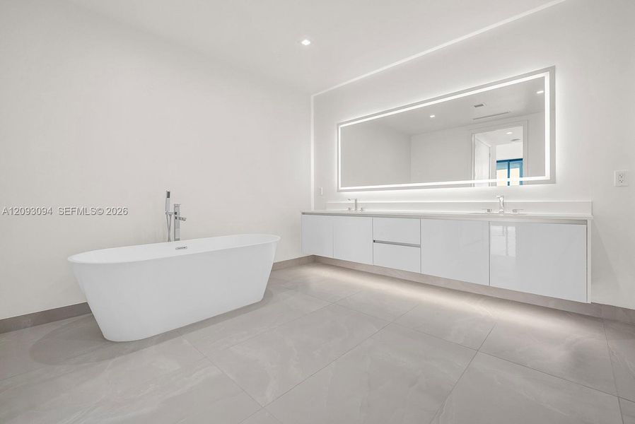 Spacious, unfurnished interior of a new home in , West Palm Beach (Image 51). Spacious, unfurnished interior of a new home in , West Palm Beach (Image 51).
