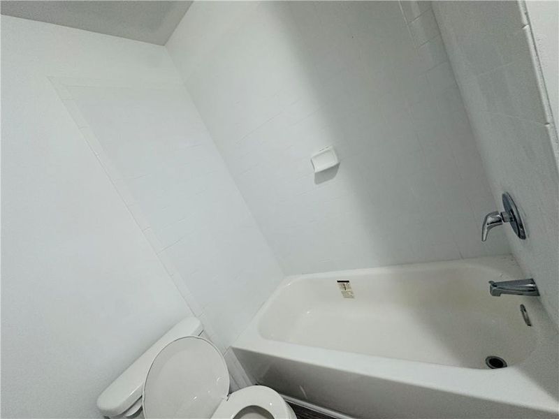 Image 16 of a home in .