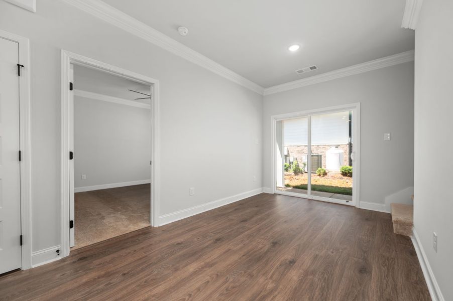 Spacious, unfurnished interior of a new home in Saddlebrook, Murfreesboro (Image 23).