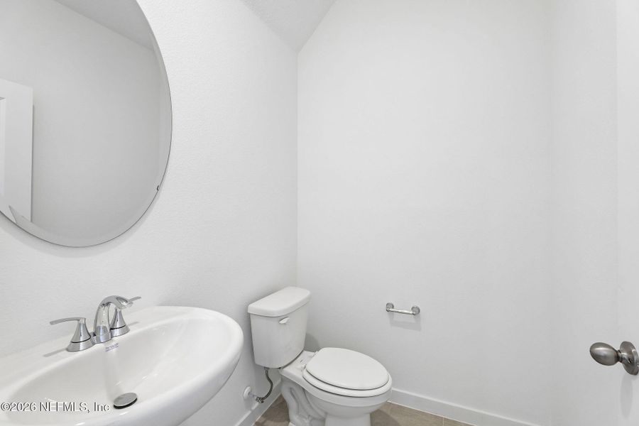 Furnished interior view inside a new home in , Middleburg (Image 10).