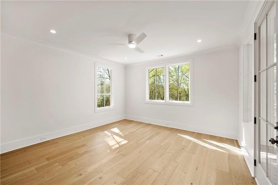 Spacious, unfurnished interior of a new home in , Atlanta (Image 26). Spacious, unfurnished interior of a new home in , Atlanta (Image 26).