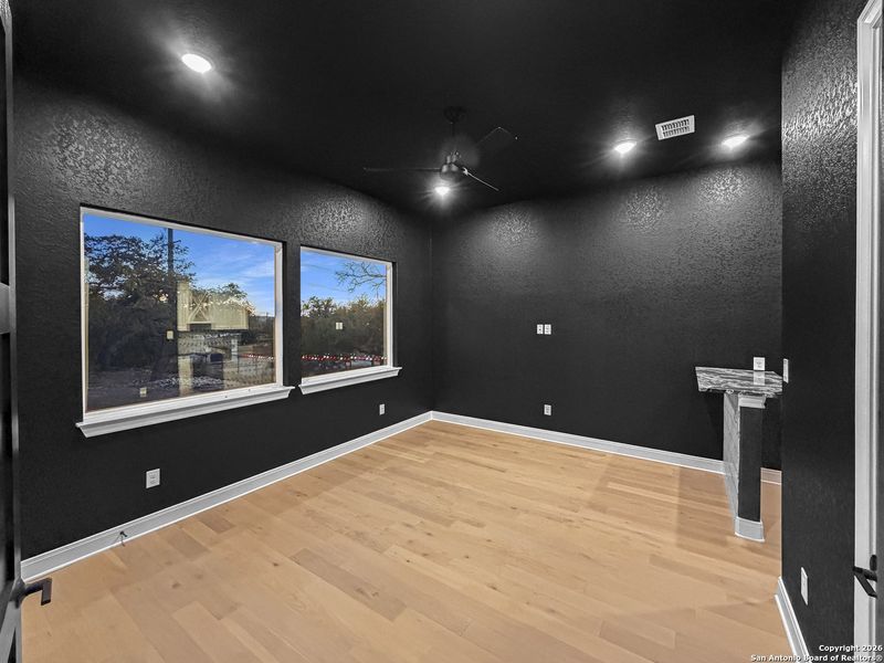 Spacious, unfurnished interior of a new home in , Bulverde (Image 21).