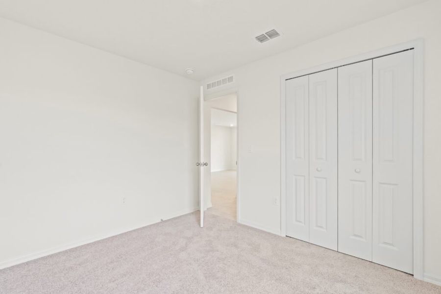 Spacious, unfurnished interior of a new home in Palm Bay, Palm Bay (Image 18).