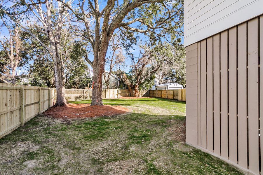 Exterior details and patio area of a home in , Charleston (Image 26).