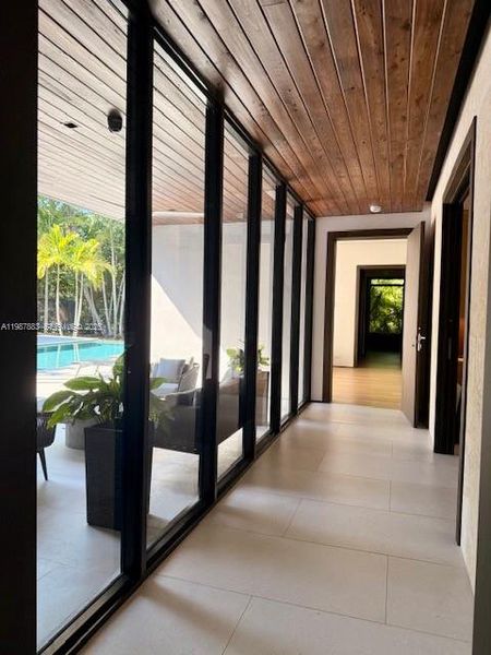 Exterior details and patio area of a home in , Pinecrest (Image 28).