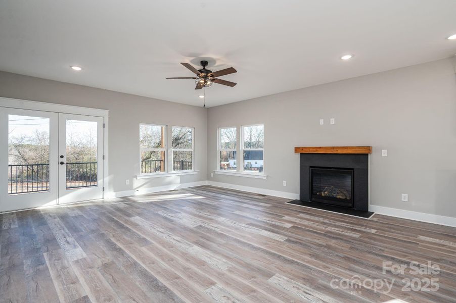 Spacious, unfurnished interior of a new home in , Denver (Image 29).