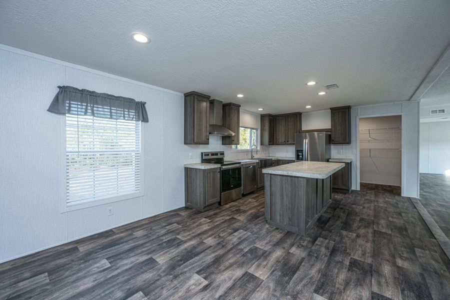 Furnished interior view inside a new home in , Pinopolis (Image 7).