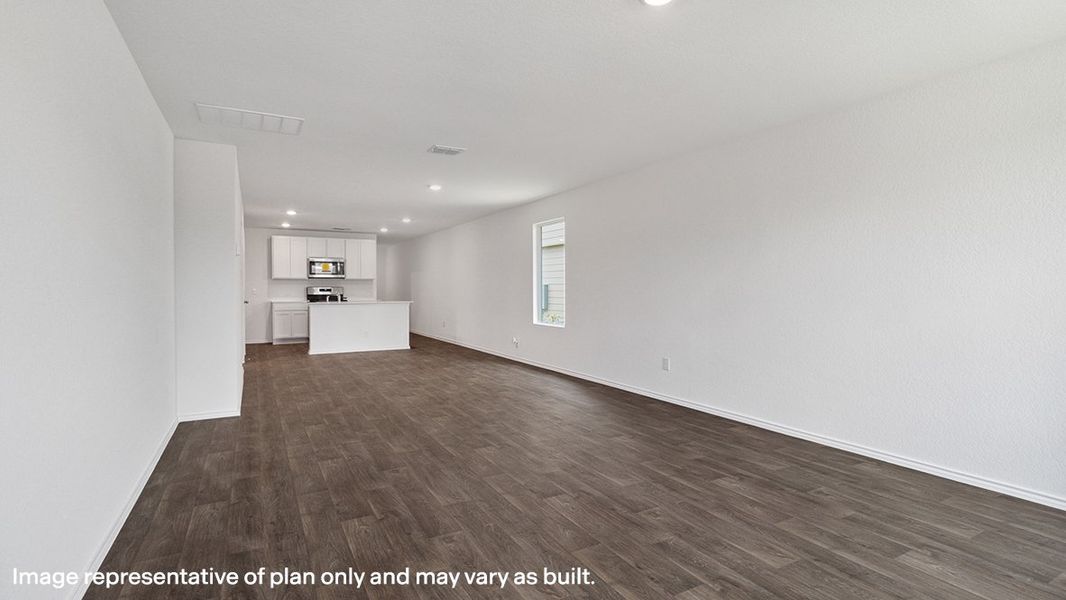 Spacious, unfurnished interior of a new home in Lucero, San Antonio (Image 19).
