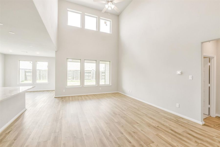 Spacious, unfurnished interior of a new home in Stone Creek Ranch, Hockley (Image 15). Spacious, unfurnished interior of a new home in Stone Creek Ranch, Hockley (Image 15).