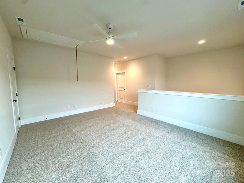 Spacious, unfurnished interior of a new home in Cumberland, Concord (Image 24).