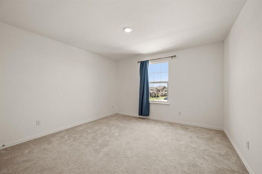 Spacious, unfurnished interior of a new home in Northpointe, Fort Worth (Image 37). Spacious, unfurnished interior of a new home in Northpointe, Fort Worth (Image 37).