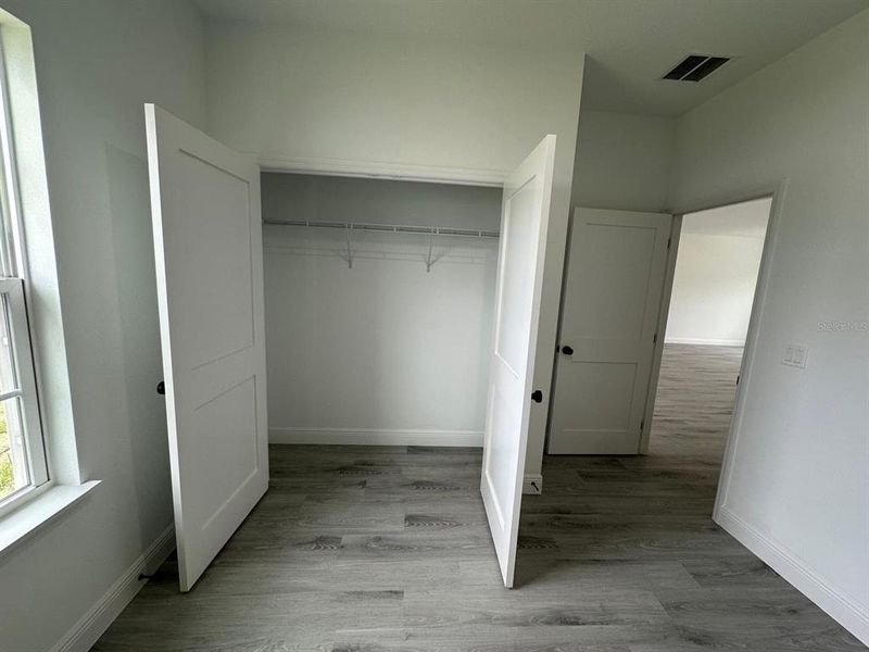 Spacious, unfurnished interior of a new home in , Ocala (Image 19).