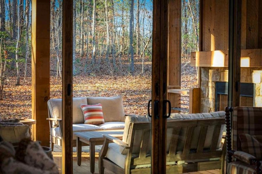 Image 91 of a home in .