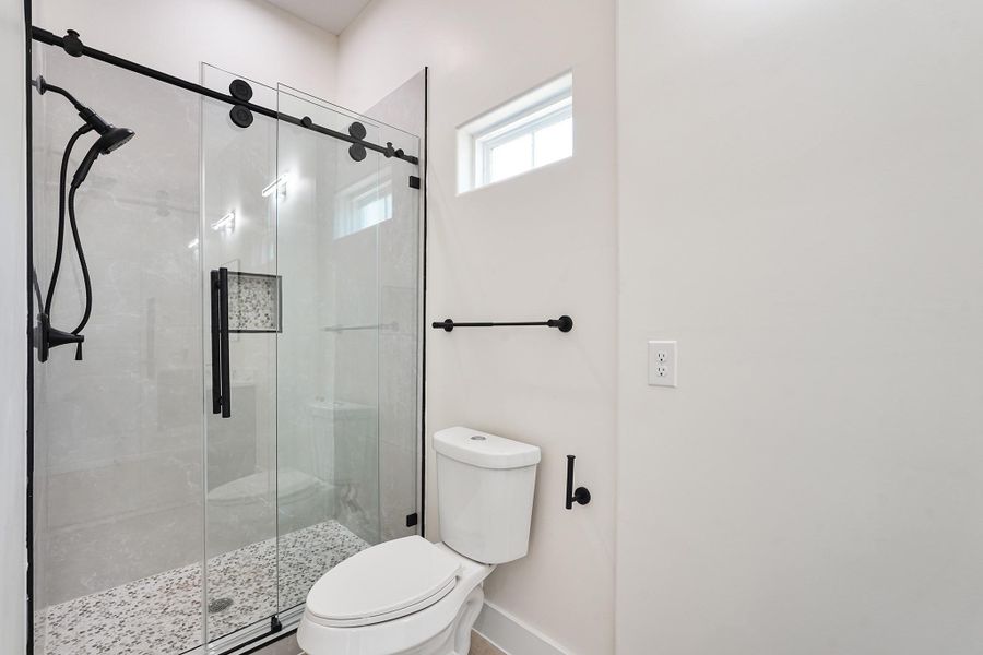 Furnished interior view inside a new home in , Channelview (Image 10).